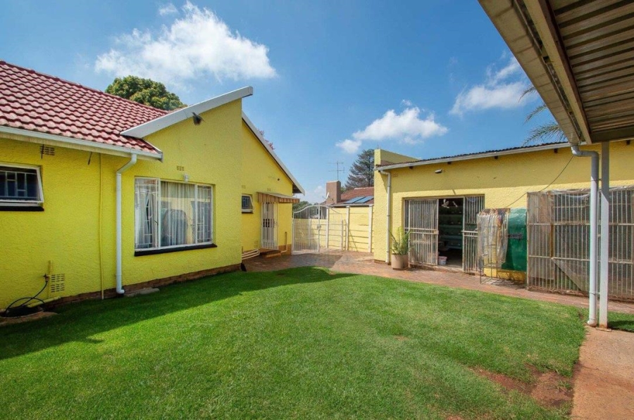 4 Bedroom Property for Sale in Witpoortjie Gauteng