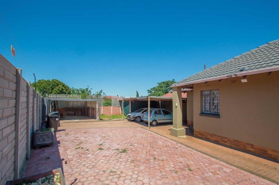 3 Bedroom Property for Sale in Horison Gauteng