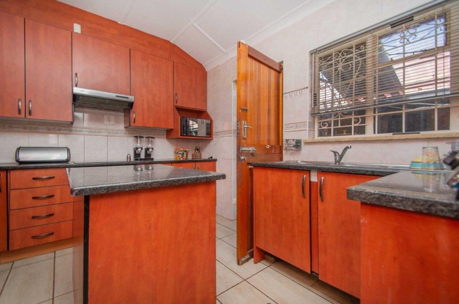 3 Bedroom Property for Sale in Horison Gauteng