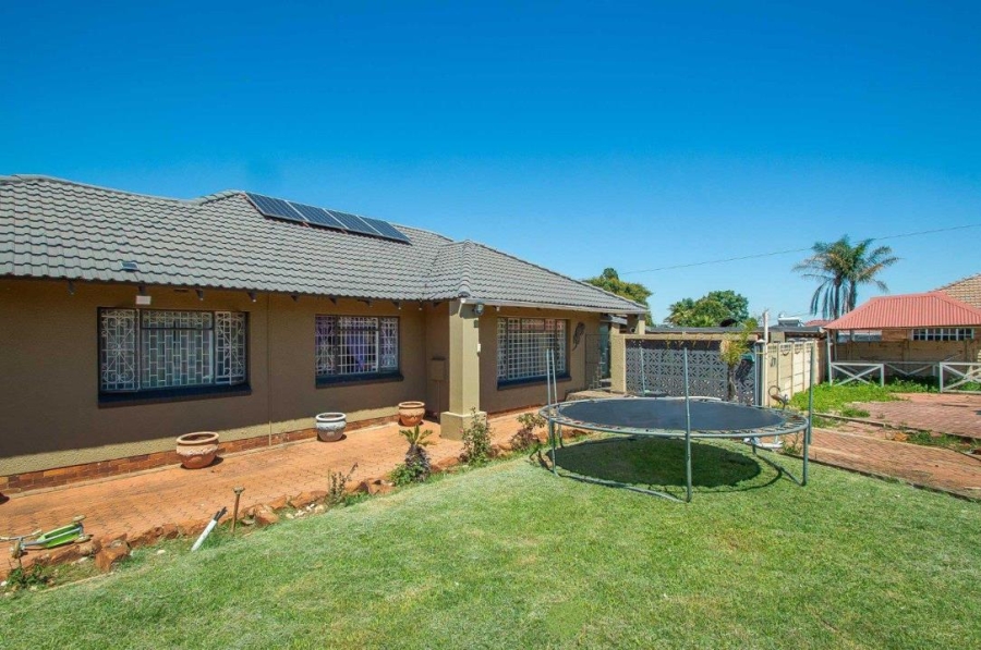 3 Bedroom Property for Sale in Horison Gauteng