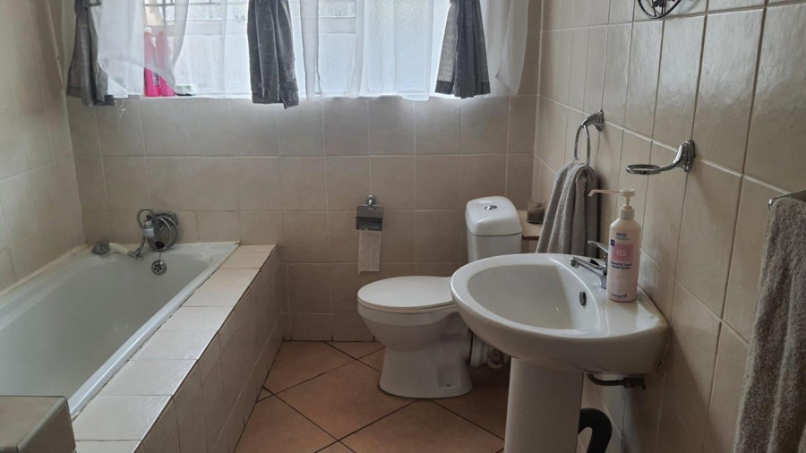 3 Bedroom Property for Sale in Rant En Dal Gauteng