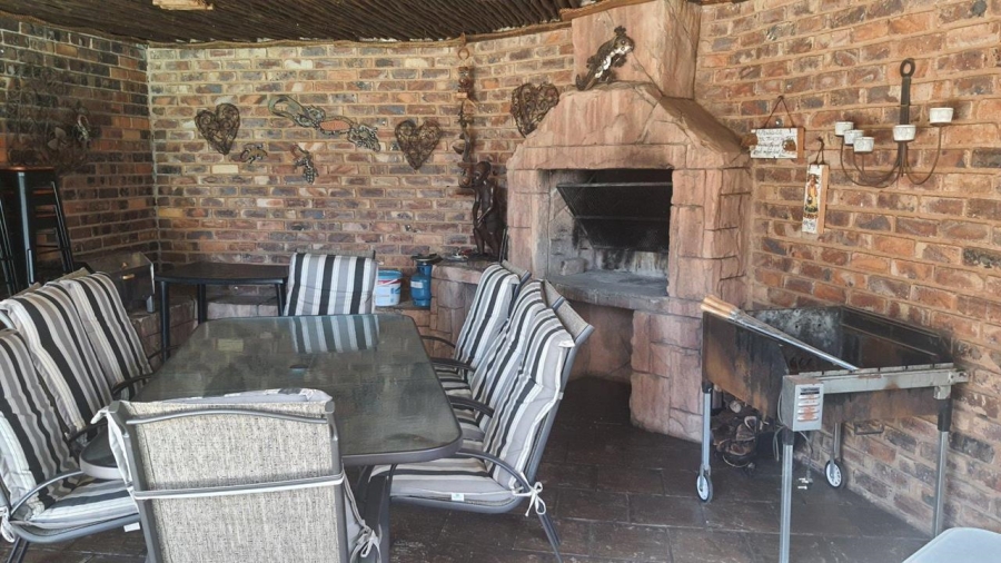 4 Bedroom Property for Sale in Rant En Dal Gauteng