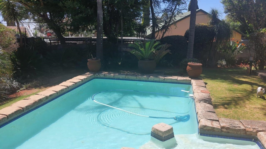 4 Bedroom Property for Sale in Rant En Dal Gauteng