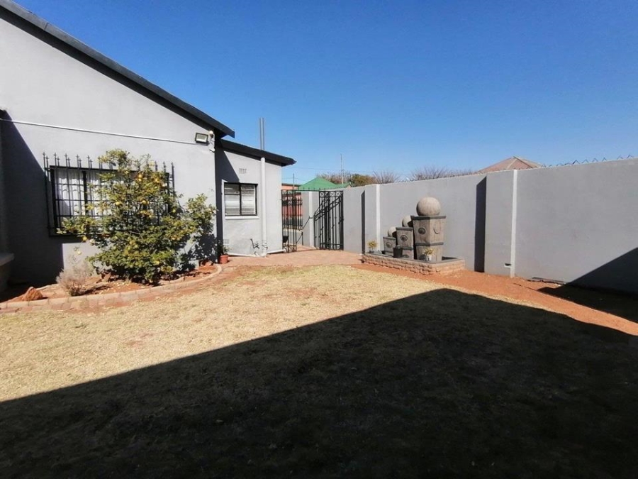 4 Bedroom Property for Sale in Krugersdorp West Gauteng