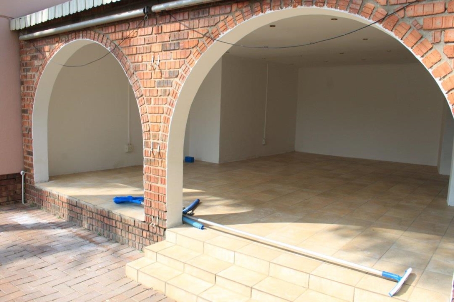 4 Bedroom Property for Sale in Fairland Gauteng