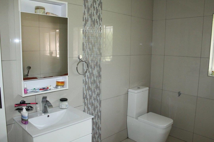 4 Bedroom Property for Sale in Fairland Gauteng