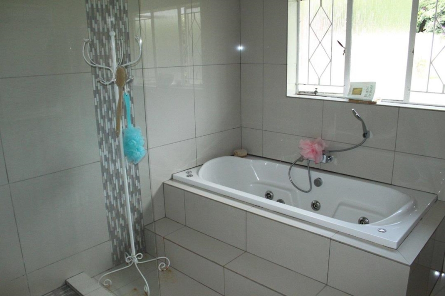 4 Bedroom Property for Sale in Fairland Gauteng