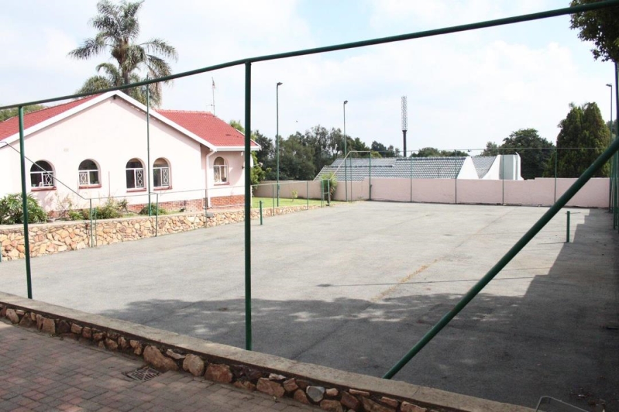 4 Bedroom Property for Sale in Fairland Gauteng