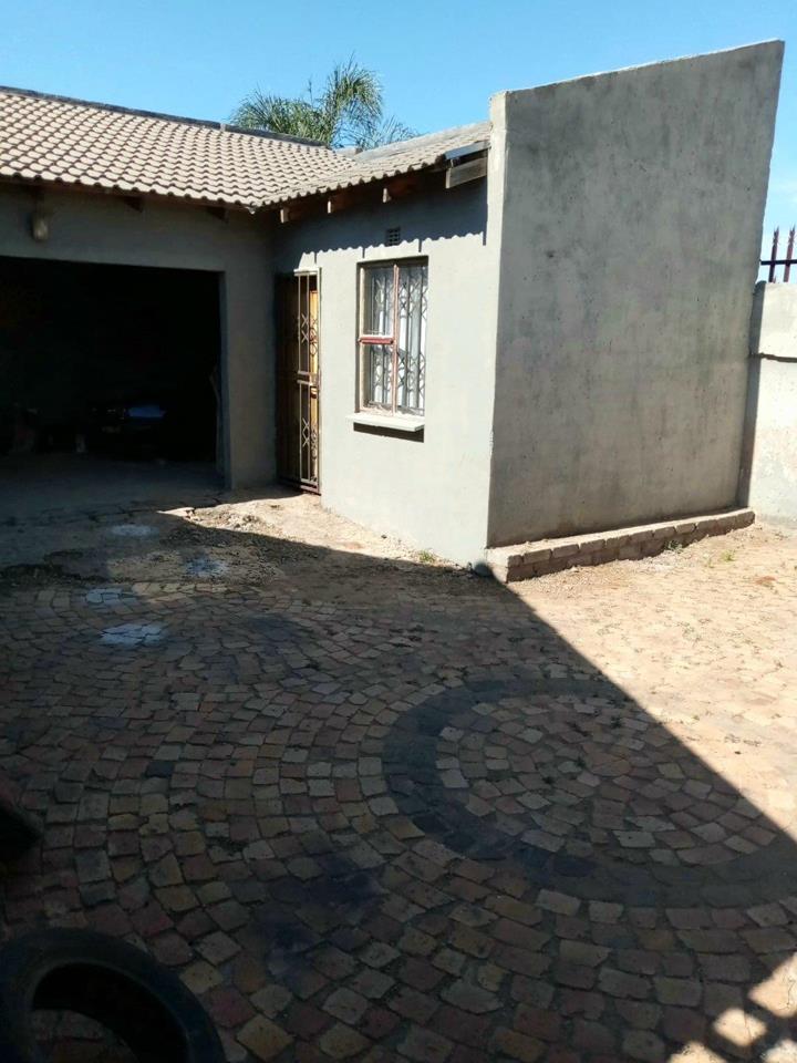 3 Bedroom Property for Sale in Protea Glen Gauteng