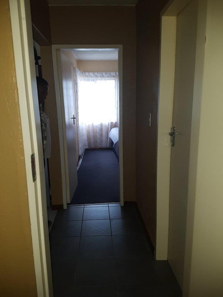 2 Bedroom Property for Sale in Glenvista Gauteng