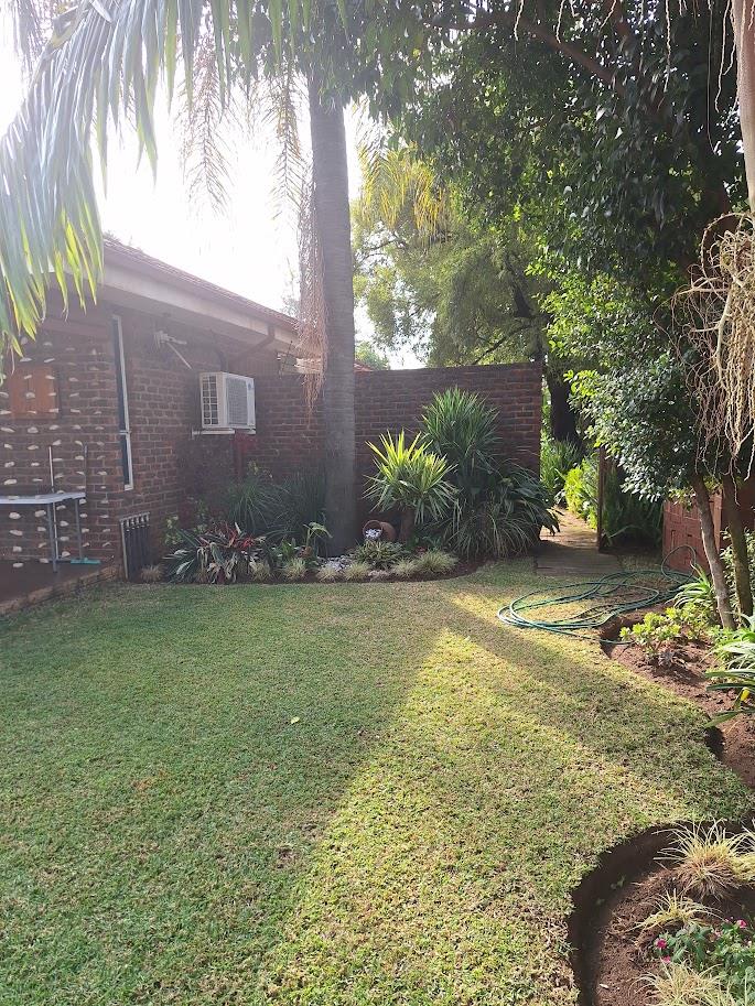 4 Bedroom Property for Sale in Kilner Park Gauteng