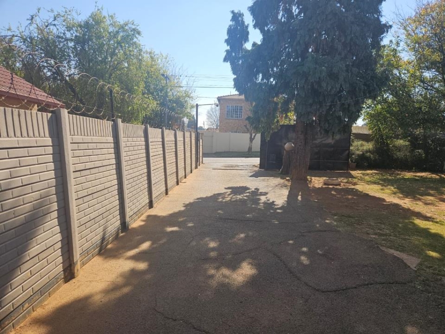 3 Bedroom Property for Sale in Greenhills Gauteng