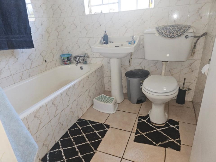 3 Bedroom Property for Sale in Greenhills Gauteng