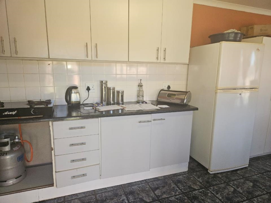 2 Bedroom Property for Sale in Greenhills Gauteng