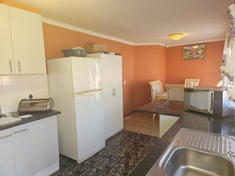 2 Bedroom Property for Sale in Greenhills Gauteng