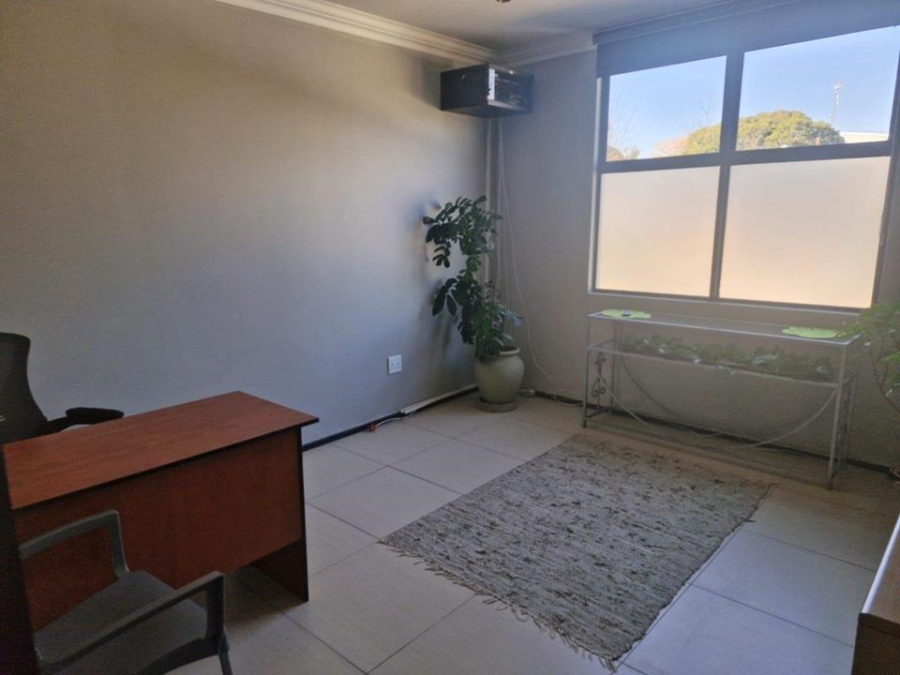 To Let commercial Property for Rent in Dunvegan Gauteng