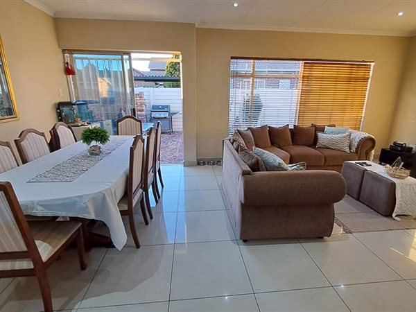 2 Bedroom Property for Sale in Mayfield Park Gauteng