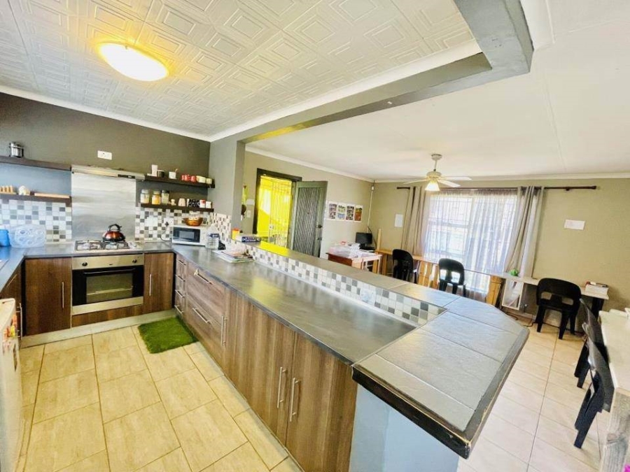 3 Bedroom Property for Sale in Tulisa Park Gauteng