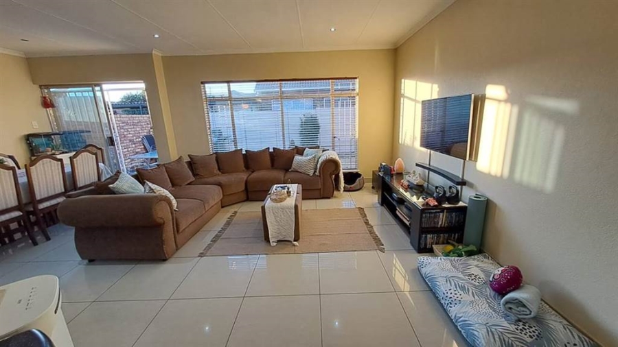 2 Bedroom Property for Sale in Mayfield Park Gauteng