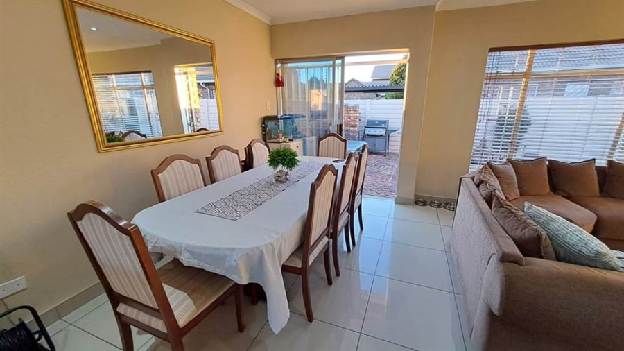 2 Bedroom Property for Sale in Mayfield Park Gauteng