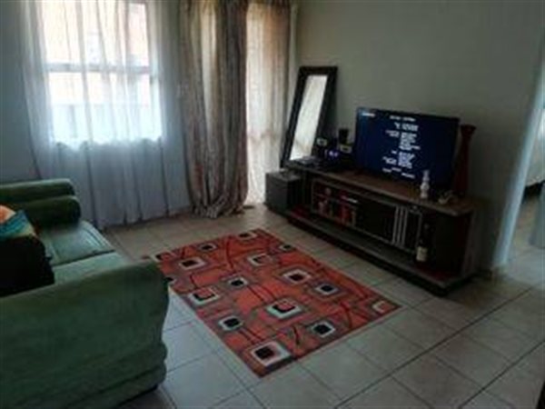 2 Bedroom Property for Sale in Alveda Park Gauteng