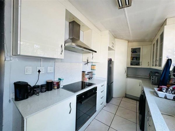 3 Bedroom Property for Sale in Alberante Gauteng