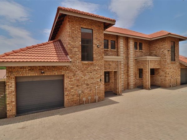 2 Bedroom Property for Sale in Elandshaven Gauteng