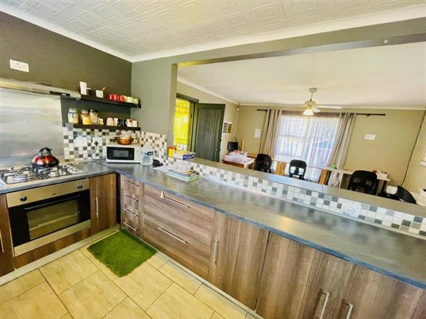 3 Bedroom Property for Sale in Tulisa Park Gauteng