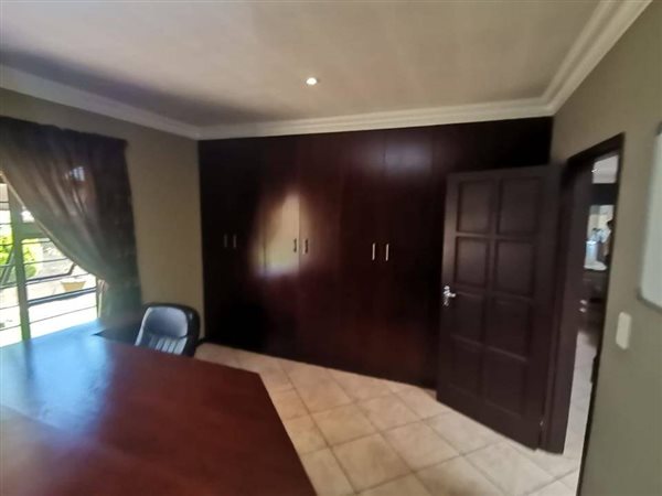 4 Bedroom Property for Sale in Southdowns Gauteng