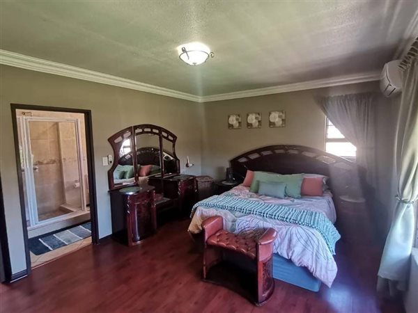 4 Bedroom Property for Sale in Southdowns Gauteng