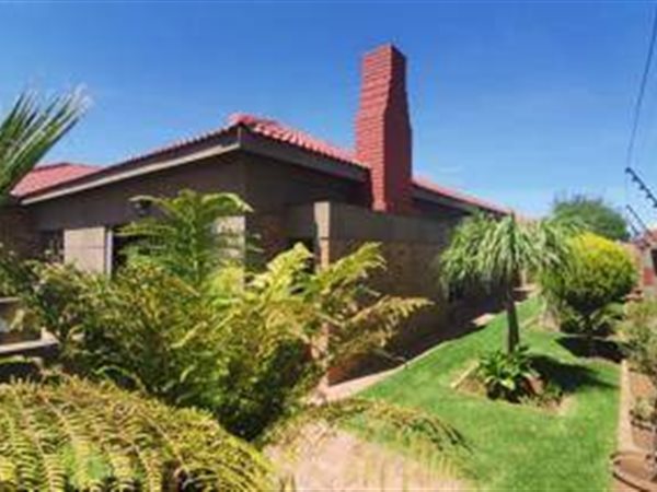 4 Bedroom Property for Sale in Southdowns Gauteng