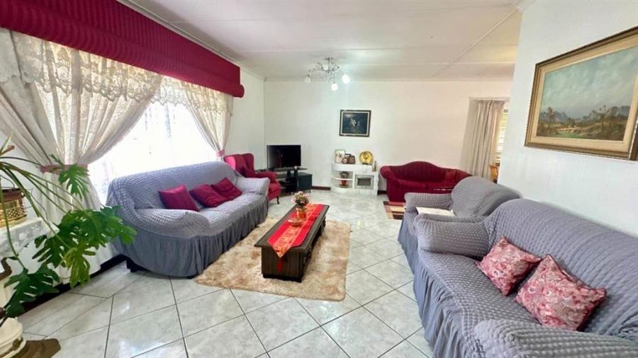 3 Bedroom Property for Sale in Robertsham Gauteng