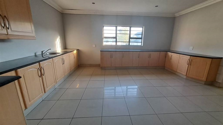 3 Bedroom Property for Sale in Brackenhurst Gauteng