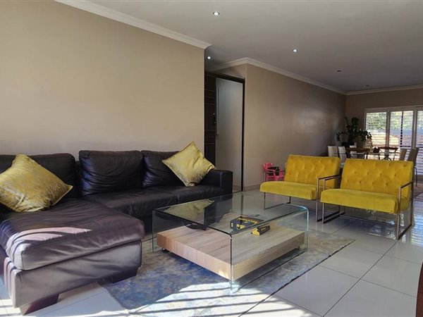 3 Bedroom Property for Sale in New Redruth Gauteng