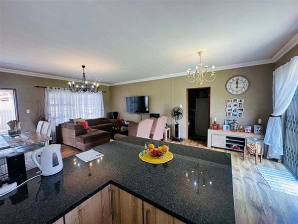 3 Bedroom Property for Sale in Verwoerdpark Gauteng