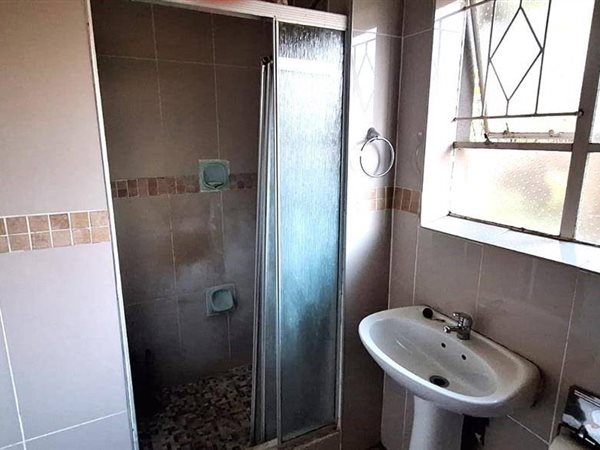 3 Bedroom Property for Sale in Brackenhurst Gauteng