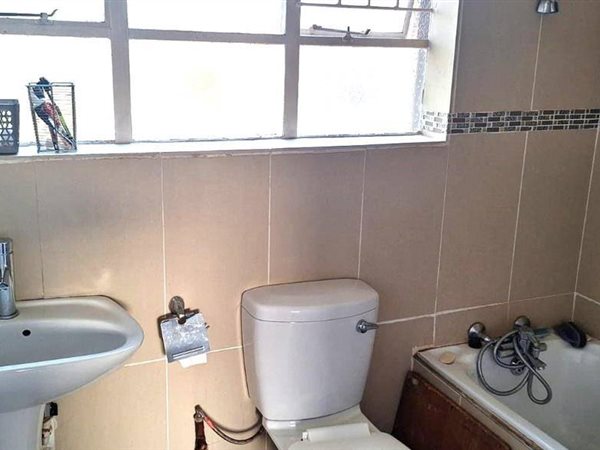 3 Bedroom Property for Sale in Brackenhurst Gauteng