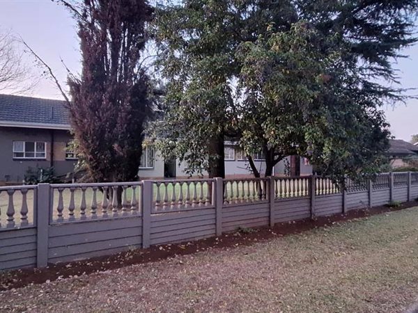 3 Bedroom Property for Sale in Brackenhurst Gauteng