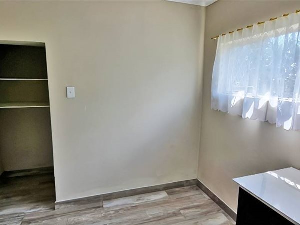 4 Bedroom Property for Sale in Brackendowns Gauteng