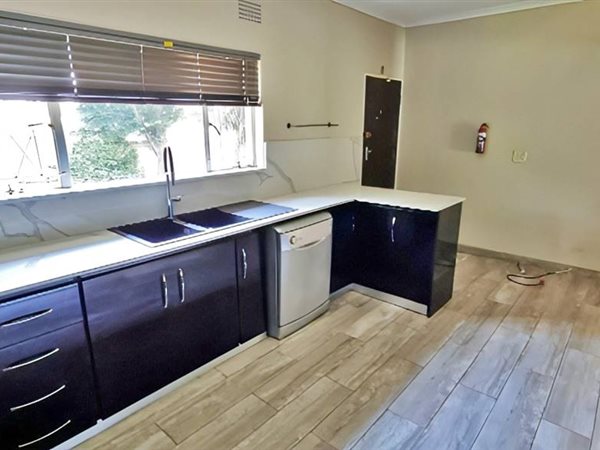 4 Bedroom Property for Sale in Brackendowns Gauteng