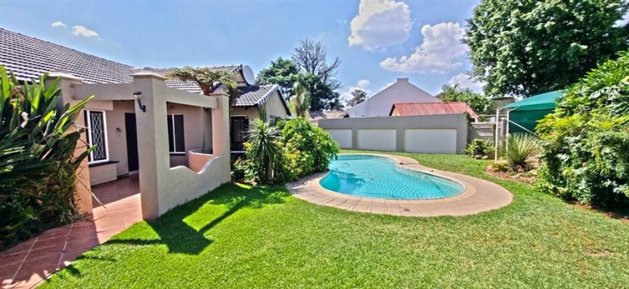 4 Bedroom Property for Sale in Brackendowns Gauteng