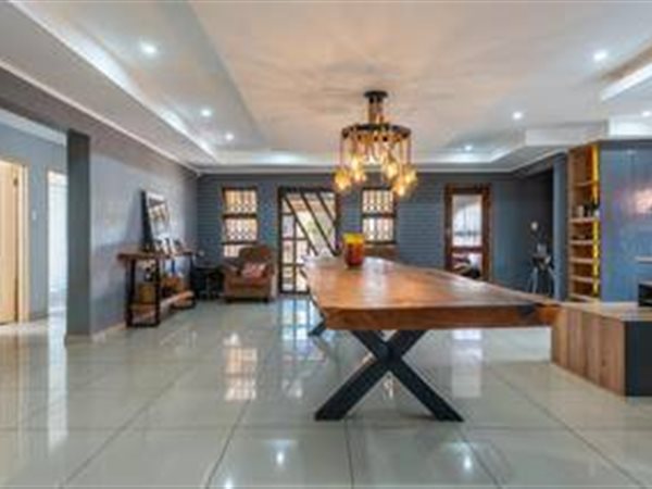 5 Bedroom Property for Sale in Liefde en Vrede Gauteng