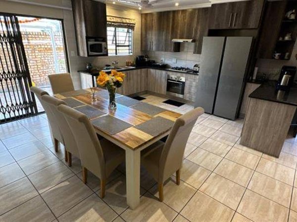 3 Bedroom Property for Sale in Brackenhurst Gauteng