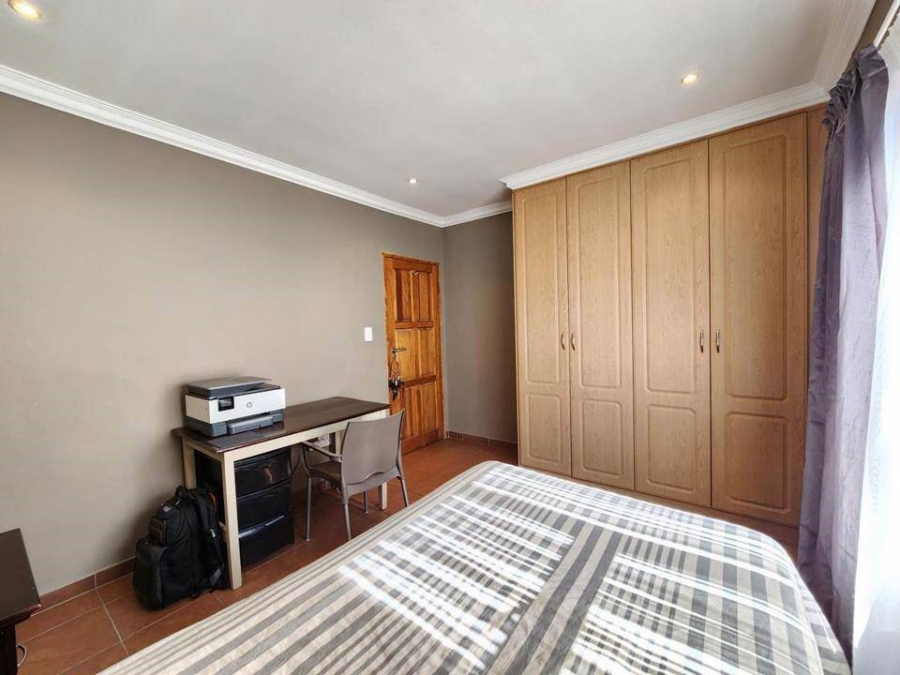 3 Bedroom Property for Sale in New Redruth Gauteng