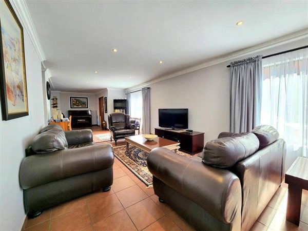 3 Bedroom Property for Sale in New Redruth Gauteng