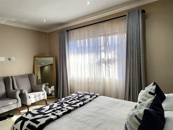 3 Bedroom Property for Sale in New Redruth Gauteng