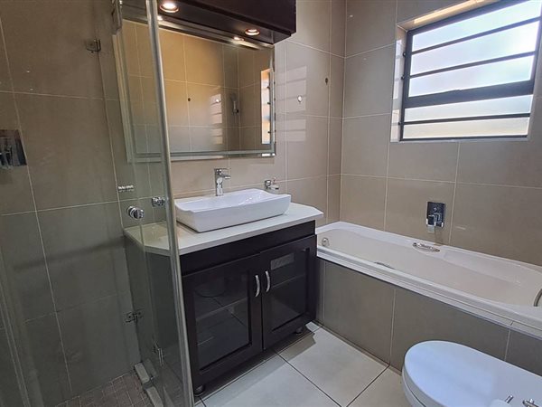 3 Bedroom Property for Sale in Brackenhurst Gauteng