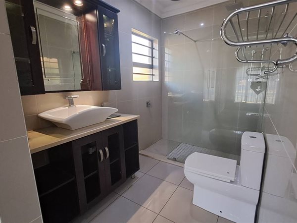 3 Bedroom Property for Sale in Brackenhurst Gauteng