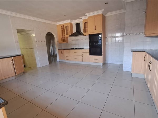 3 Bedroom Property for Sale in Brackenhurst Gauteng