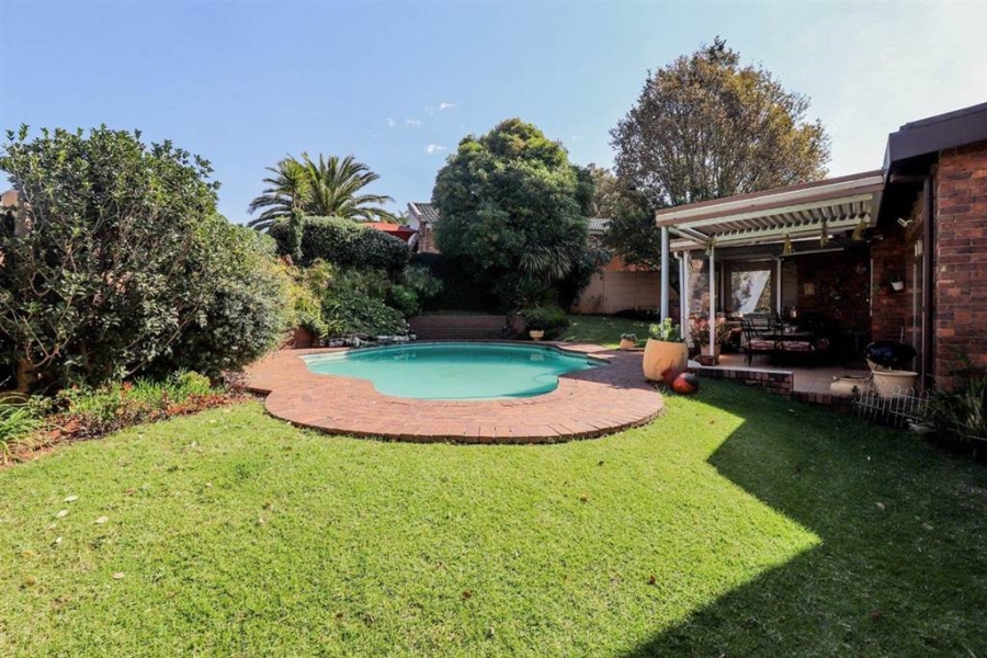 4 Bedroom Property for Sale in Glenvista Gauteng